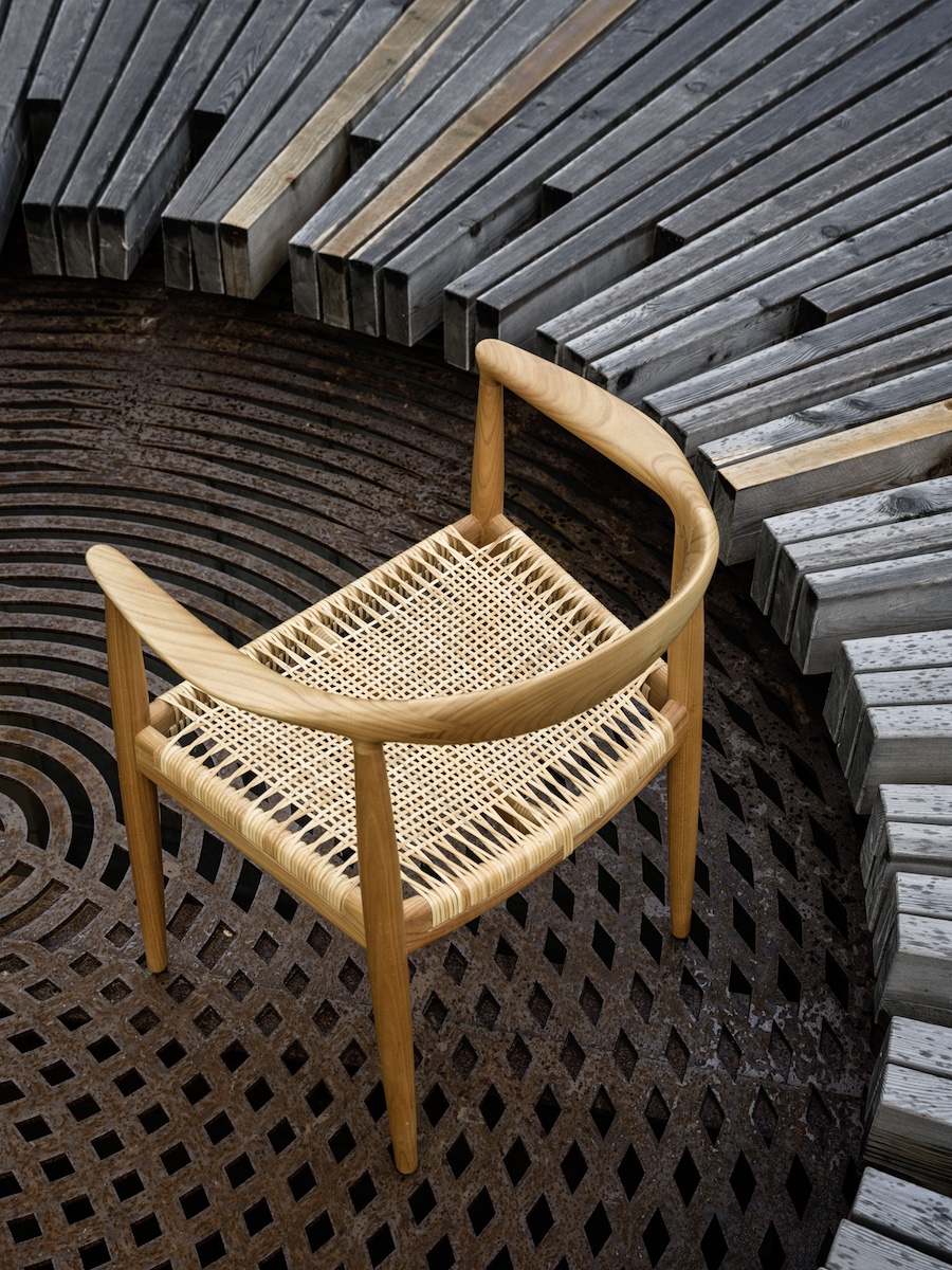 pp_mobler_wegner_pp501_round_chair_lifestyle_arr-3