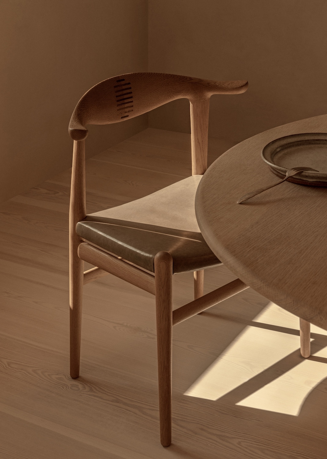 pp_mobler_wegner_pp505_cow_horn_chair_oak_oil_pp75_stayed_table_oak_soap_lifestyle-2