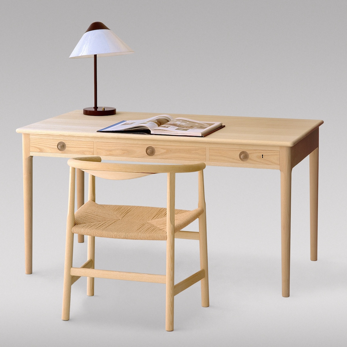 pp_mobler_wegner_pp201_first_chair_ifestyle-1
