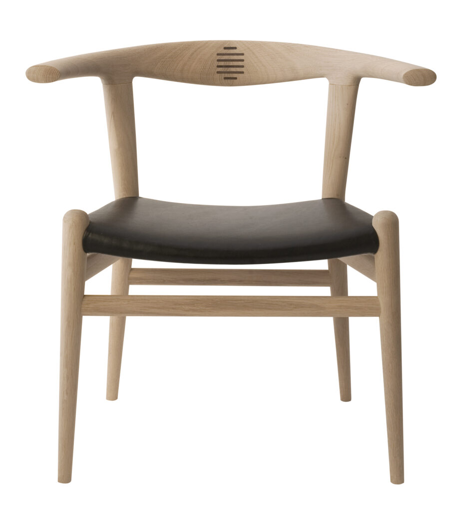 pp518 | Bull Chair | Upholstered seat