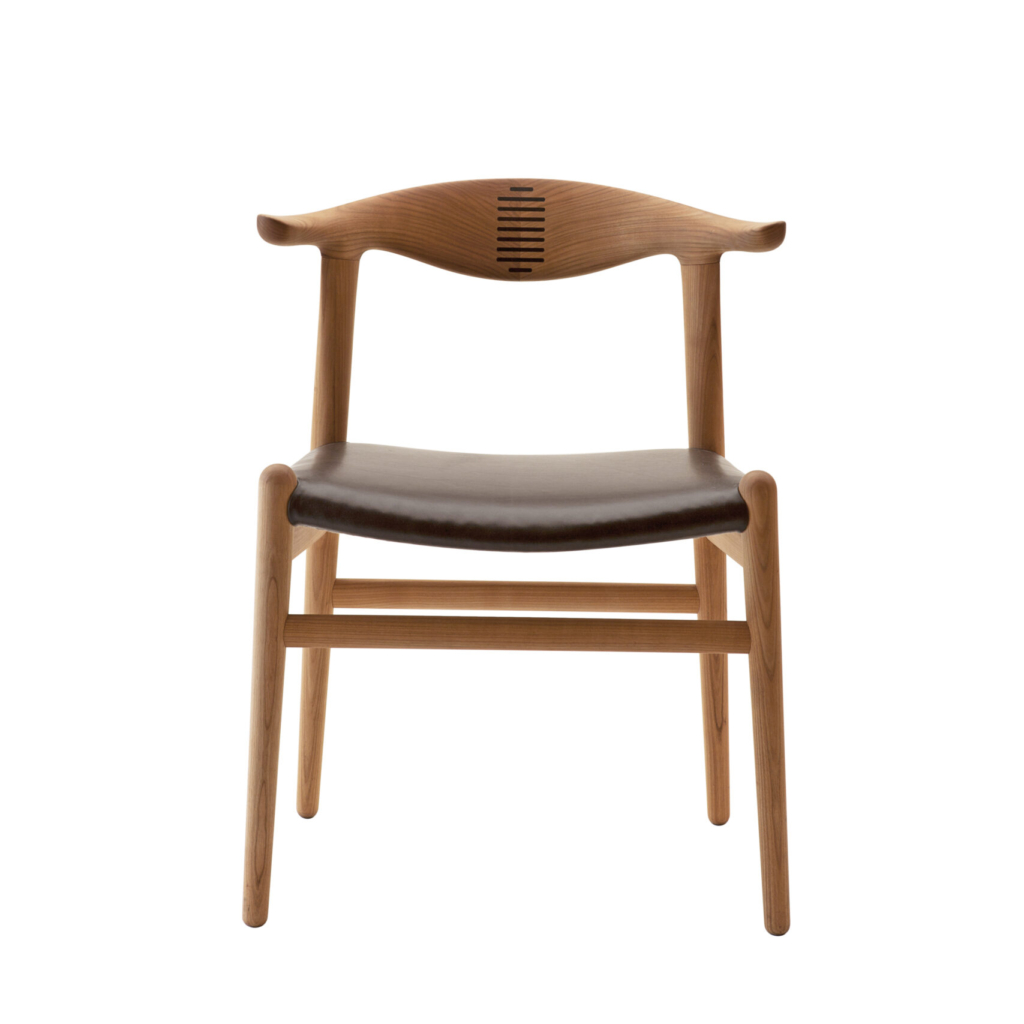 pp505 | Cow Horn Chair