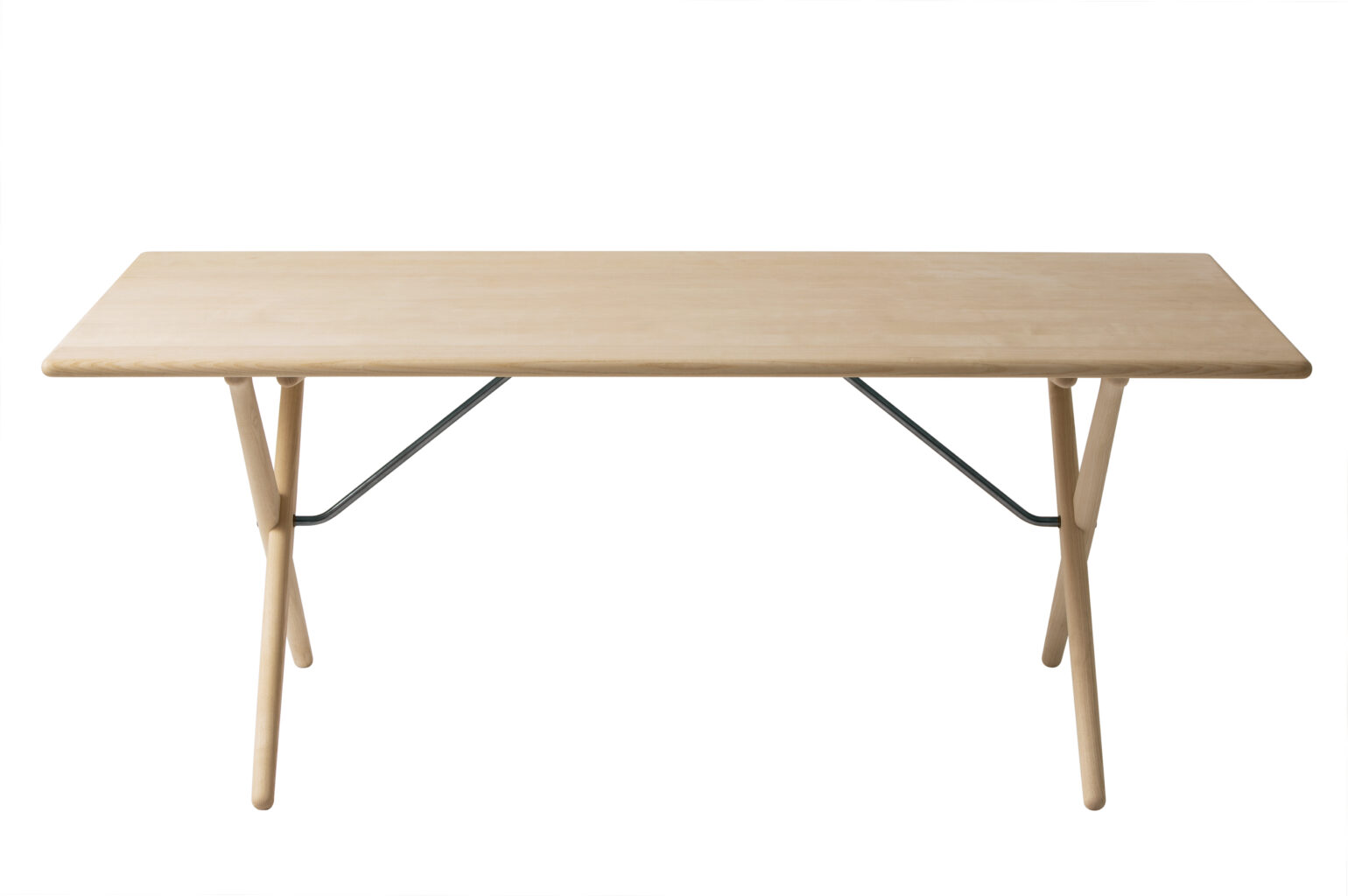 pp85/160 | Cross legged table w/solid top