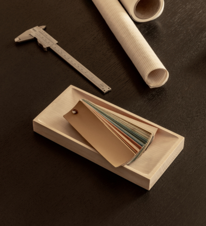 pp970_wooden_tray_maple_pp_mobler_jorgen_hoj_lifestyle_cma