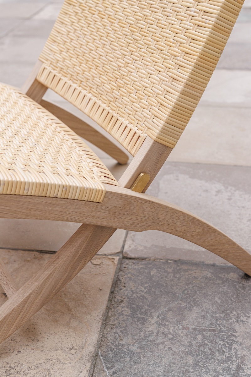 pp_mobler_pp512_folding_chair_lifestyle-2