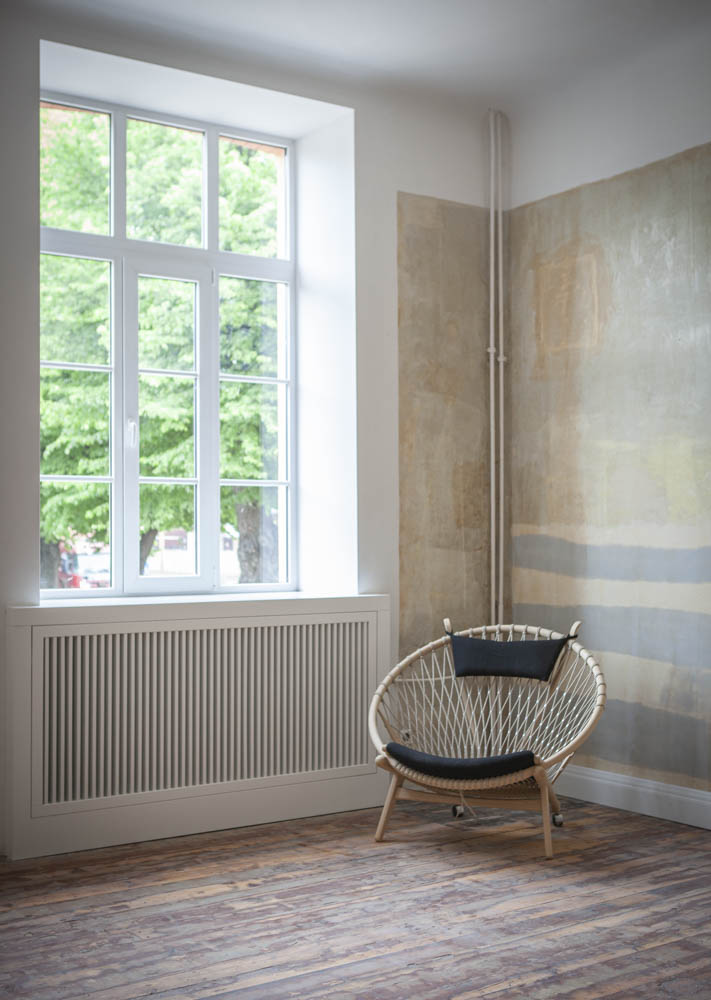 pp_mobler_wegner_pp130_circle_chair_lifestyle-2