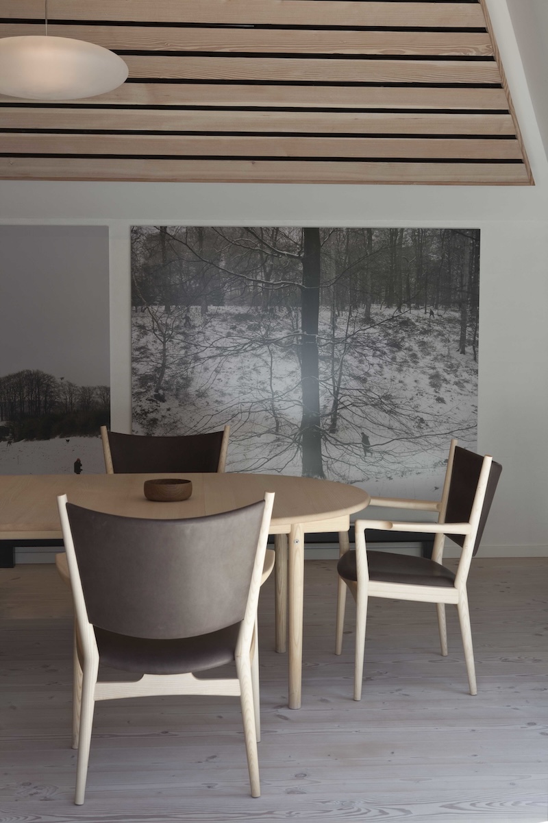 pp_mobler_wegner_pp240_conference_chair_hennekirkeby_reference-5