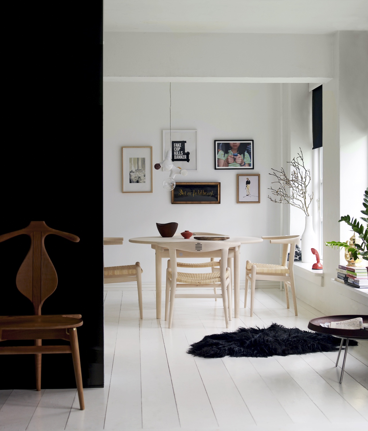 pp_mobler_wegner_pp518_bull_chair-1