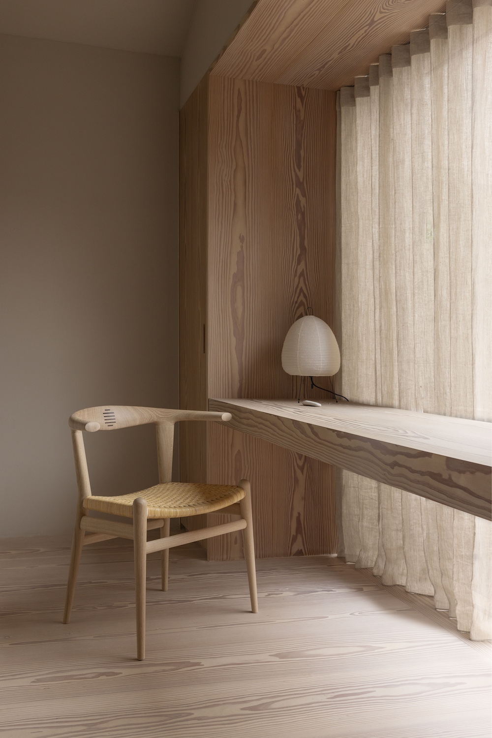 pp_mobler_wegner_pp518_bull_chair_oak_soap_lifestyle-1